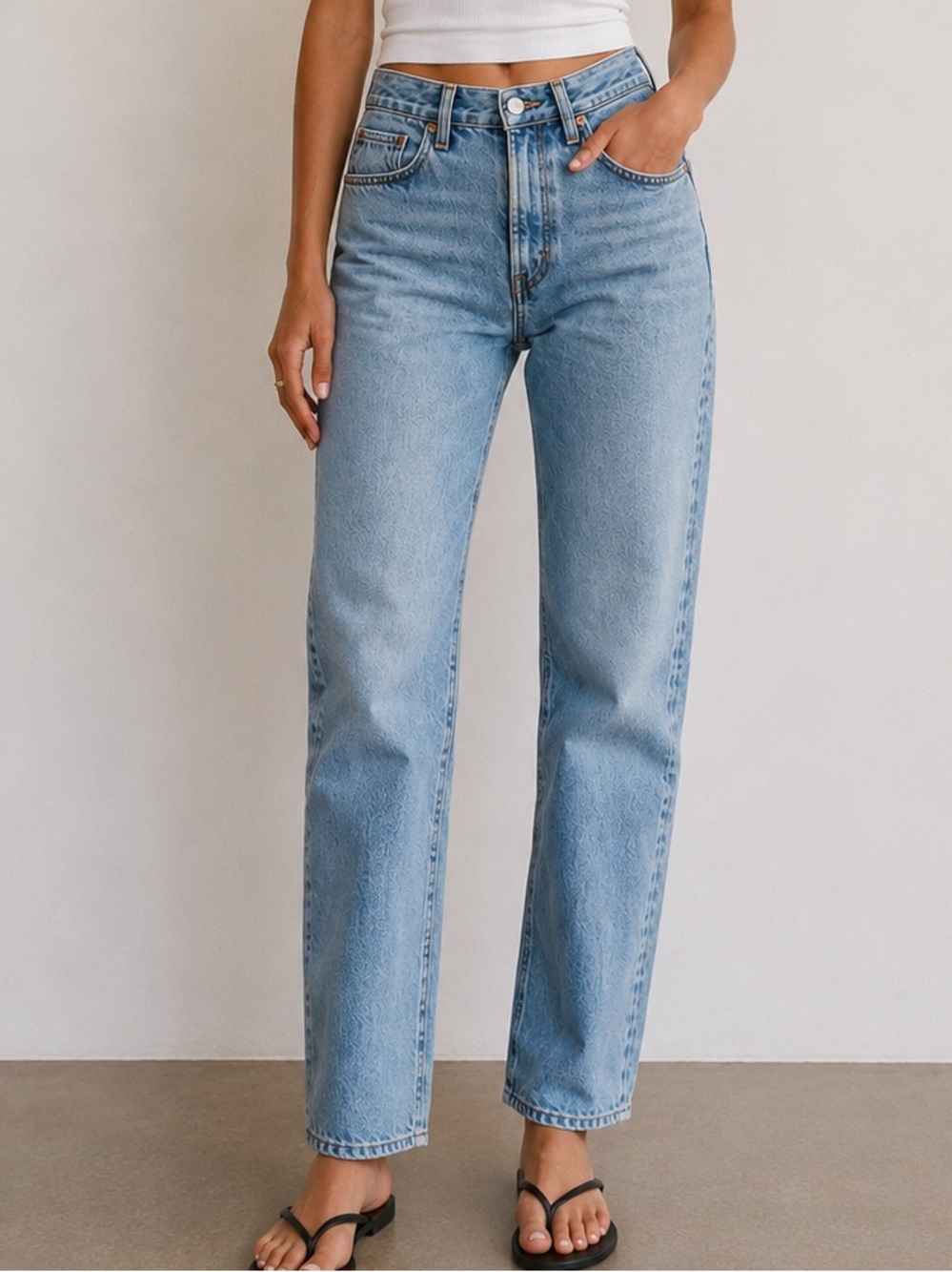 Sun-Deh Aritzia Straight Leg Jeans